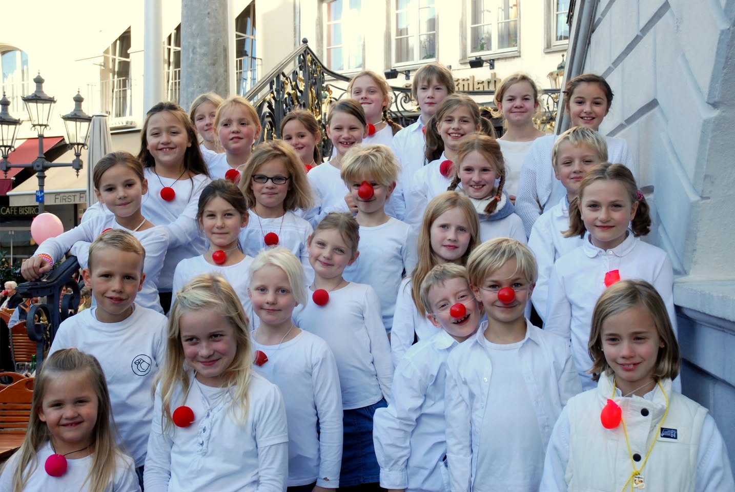 Loss mer singe f�r de Famillich